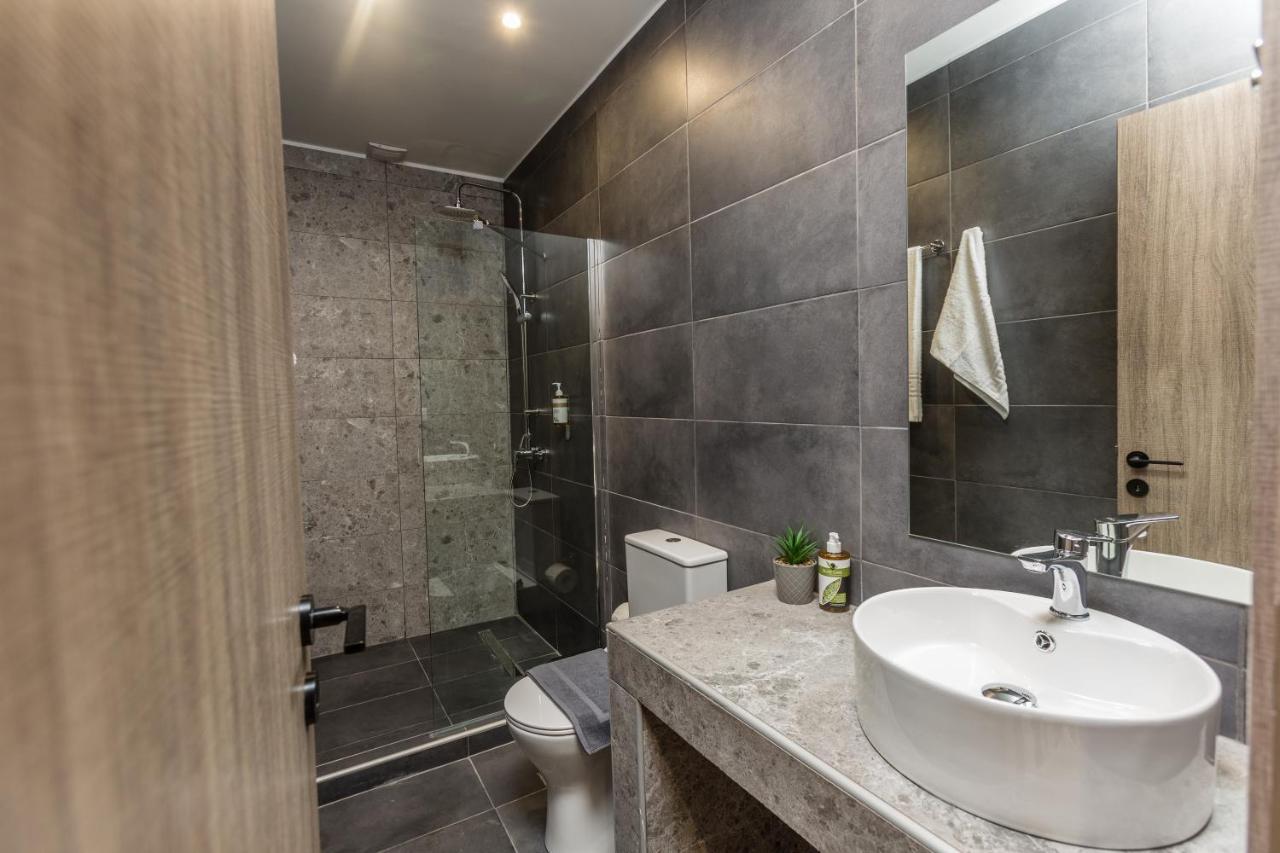 Raise Athens Metro Apartments Buitenkant foto