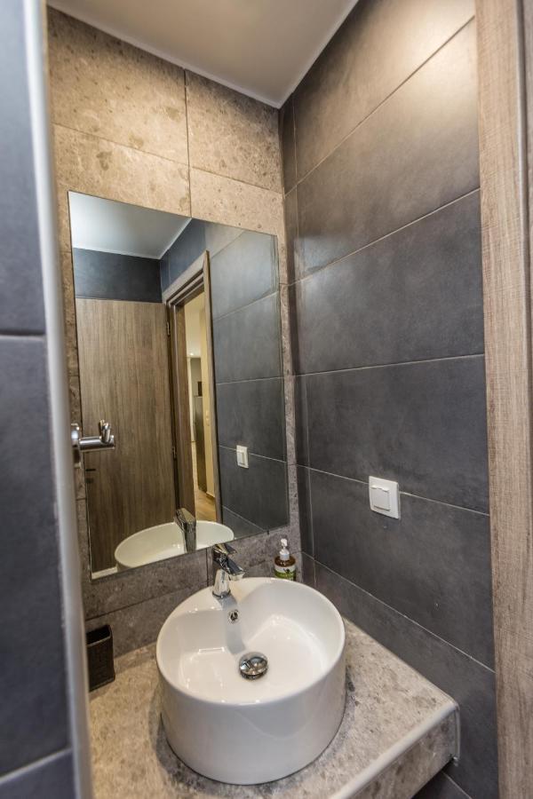 Raise Athens Metro Apartments Buitenkant foto