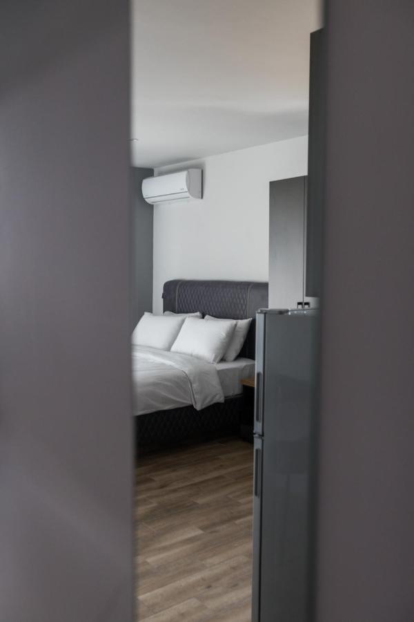 Raise Athens Metro Apartments Buitenkant foto